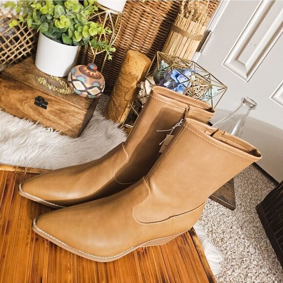 Universal Thread Aubree Ankle Boots With Memory Form Insole. - Picture 10 of 13